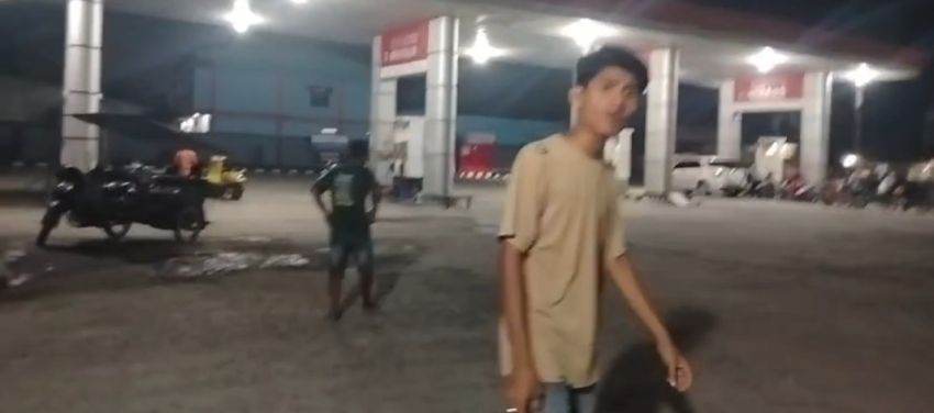 Handphone Wartawan Harian SIB Dipukul Petugas SPBU saat Rekam Keluhan Warga Soal Pertalite
