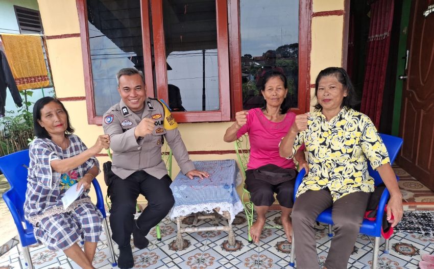 Bhabinkamtibmas Sambangi Pendeta di Siantar, Bantu Pendaftaran Perlinsos