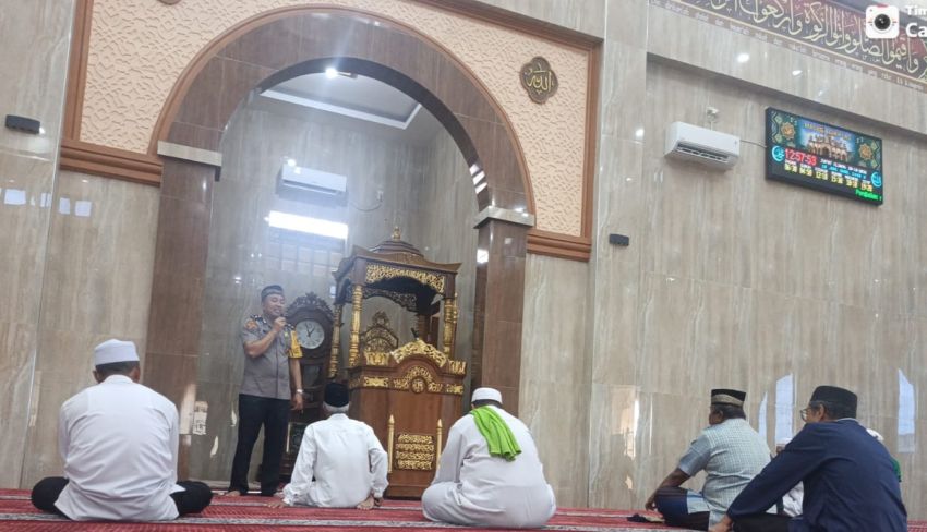 Jumat Keliling, Polres Pematangsiantar Sapa Jamaah Masjid Al-Ikhlas di Siantar Barat