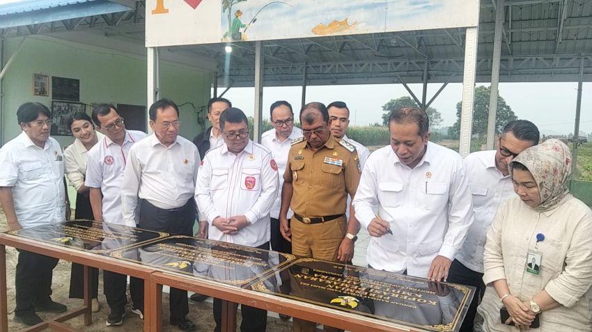 Menteri Koperasi Tinjau Koperasi Merah Putih di Patane IV Porsea