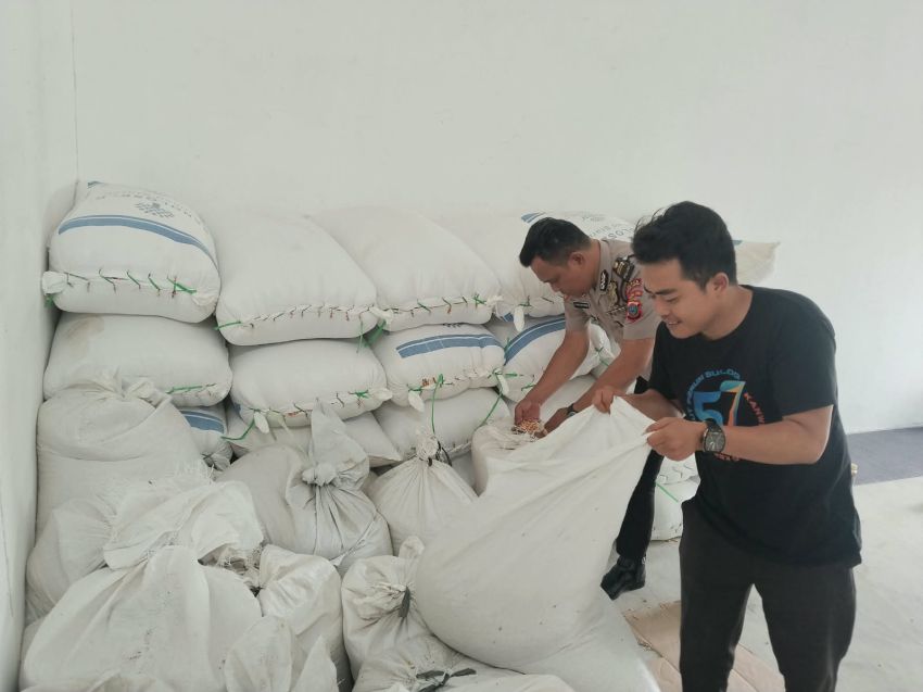 Polres Pematangsiantar Setor 12 Ton Jagung Hasil Panen Binaan ke Bulog