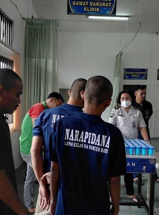 Cegah Penyalahgunaan Narkoba, Lapas Pancurbatu Gelar Tes Urine Warga Binaan