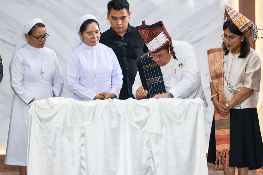 Aula SMP RK Bintang Timur Pematangsiantar Diresmikan, Teguhkan Kristus sebagai Fondasi Pendidikan dan Pembentukan Karakter