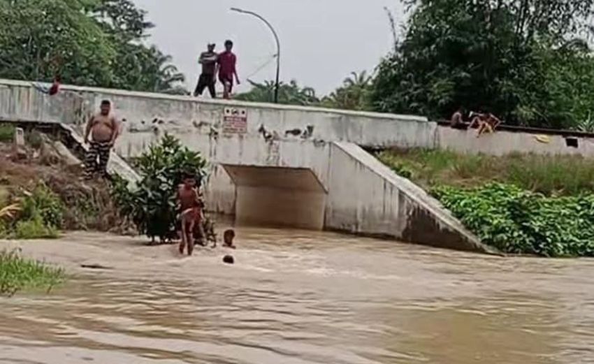 Hujan Deras, Underpass di Jalan Tanjungsari Aekkanopan Banjir