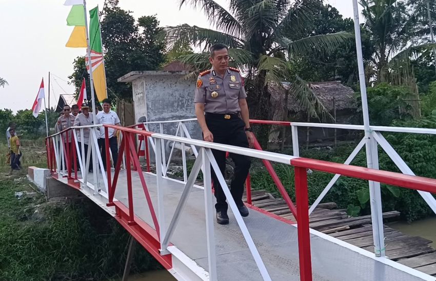Kapolresta Deliserdang Resmikan Jembatan Merah Putih di Tanjungmorawa