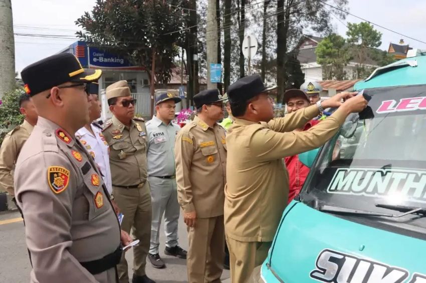 Operasi Patuh Toba 2026 di Karo, Kapolres dan Forkopimda Edukasi Pengendara