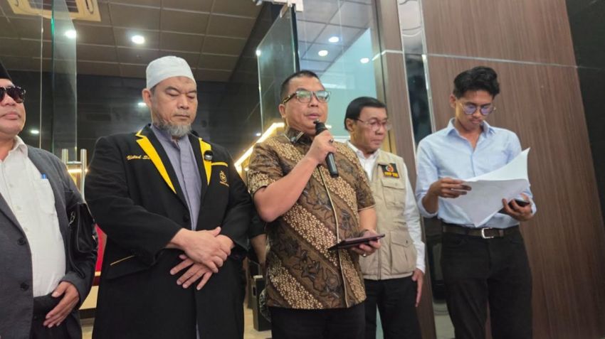 Denny Indrayana dan Sejumlah Pihak Adukan KPU ke DKPP soal Syarat Pendidikan Gibran